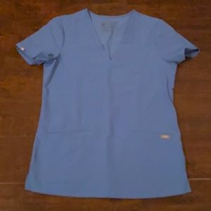 FIGS Casma scrub top in ciel blue